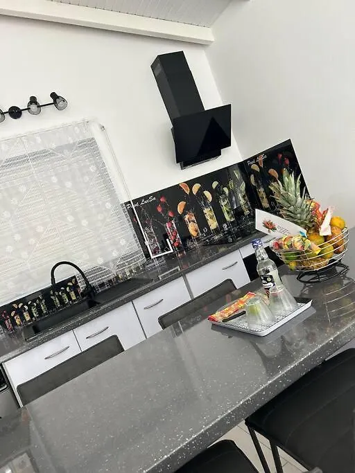Holiday home Villa Pave Luc-Sa Les Abymes